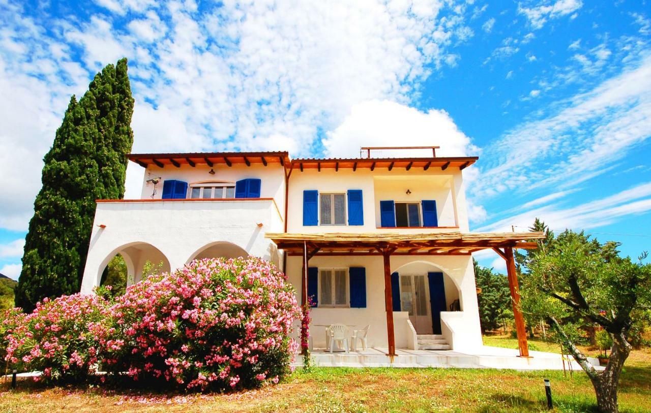 Casa Balena Bianca Apartment ลาโกนา ภายนอก รูปภาพ