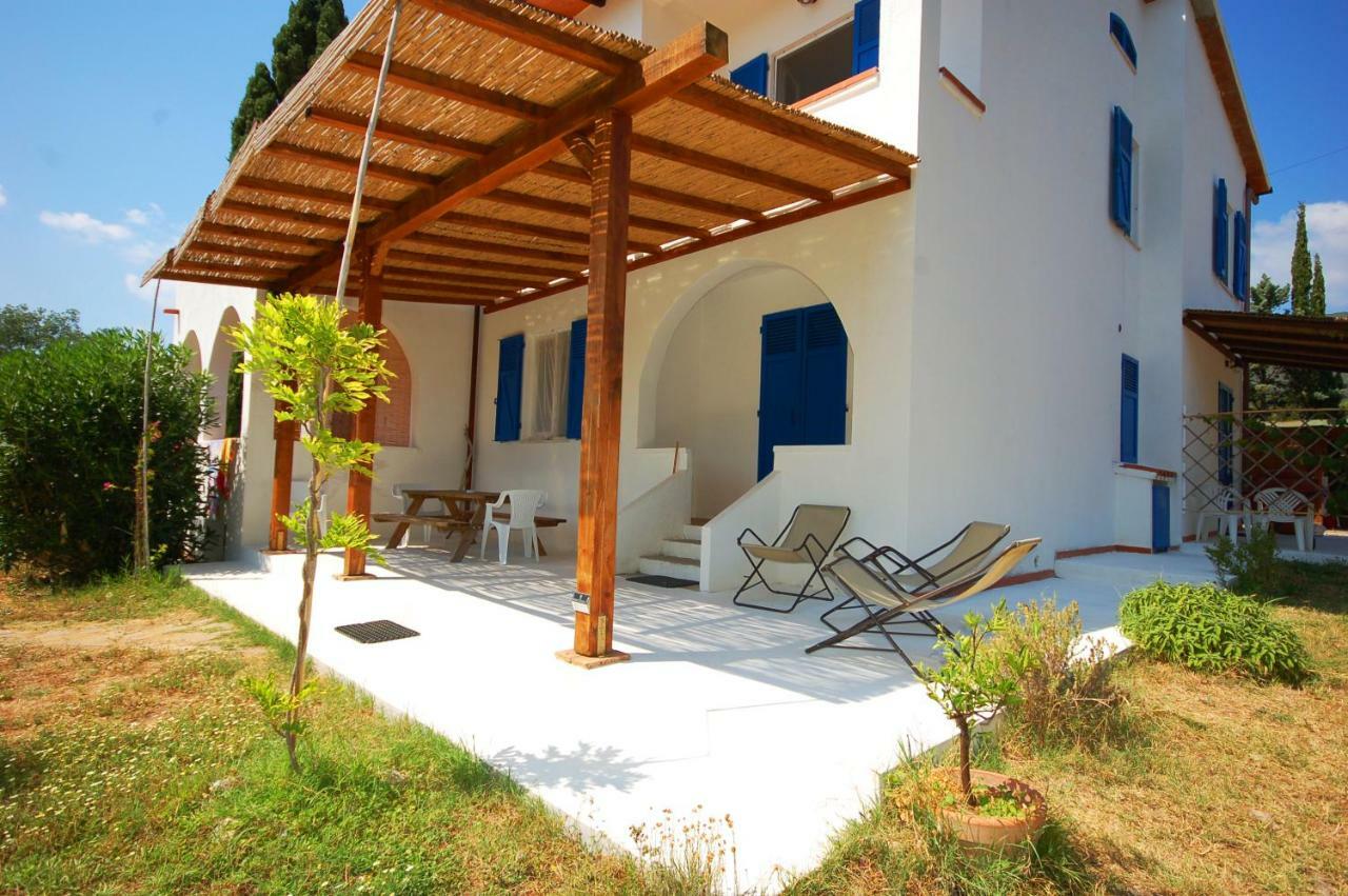 Casa Balena Bianca Apartment ลาโกนา ภายนอก รูปภาพ